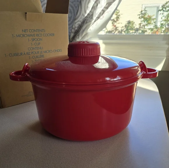🍚 Red Rice Cooker Set - Picture 4 of 6
